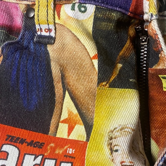 Marilyn Monroe all over print jeans  W/31 L/29 - Picture 6 of 11